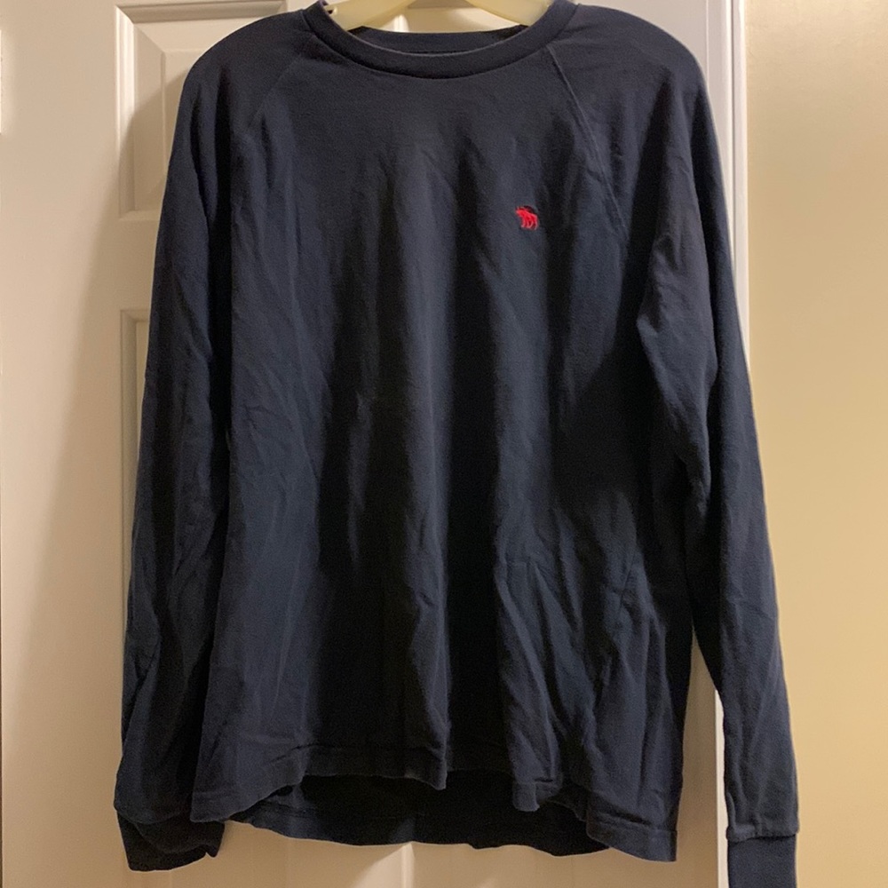 Abercrombie men’s long sleeve navy tee